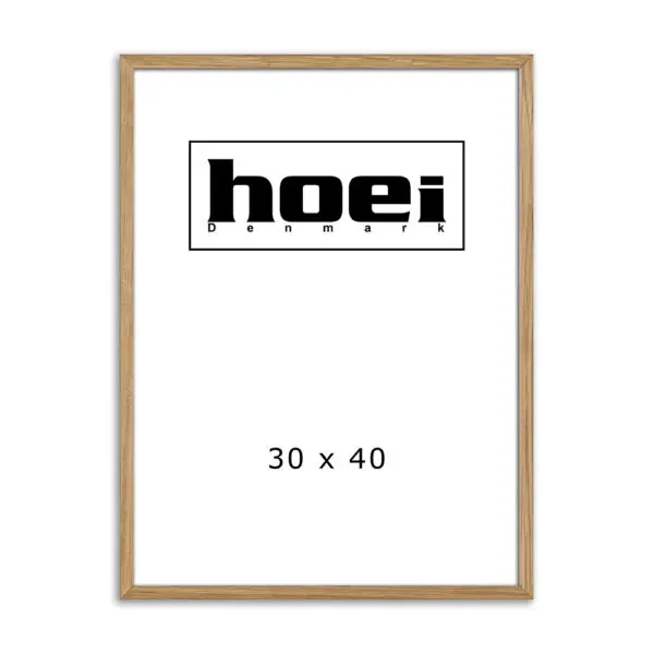 Massiv egetræ billederamme i 30x40 cm, med alm. glas og ophæng