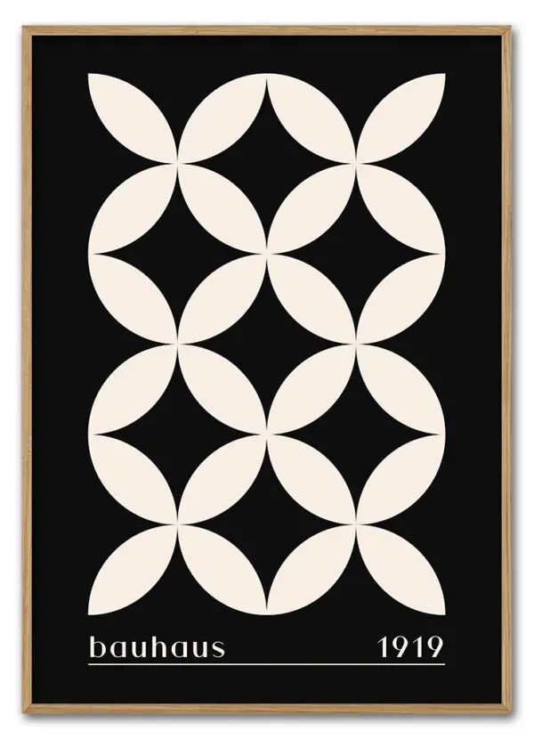 Bauhaus Cross Pattern – Black Edition Massiv Eg