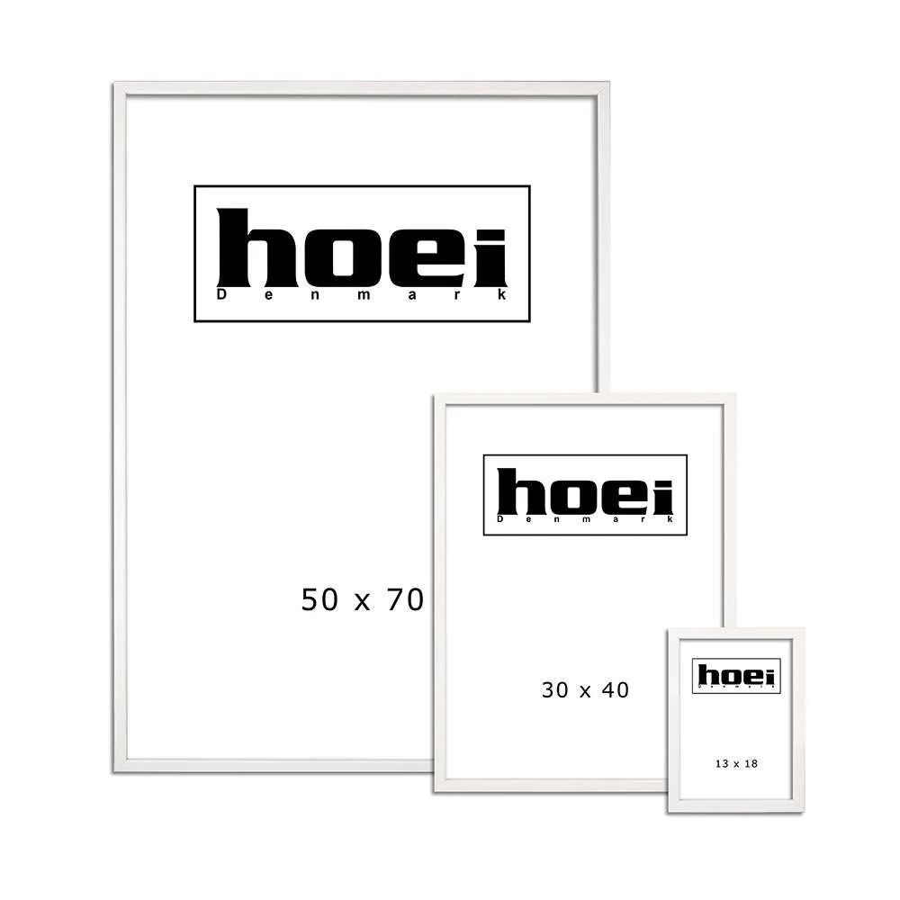 Hvide rammer fra Print & Rammer i tre forskellige størrelser: 50x70 cm, 30x40 cm og 13x18 cm.