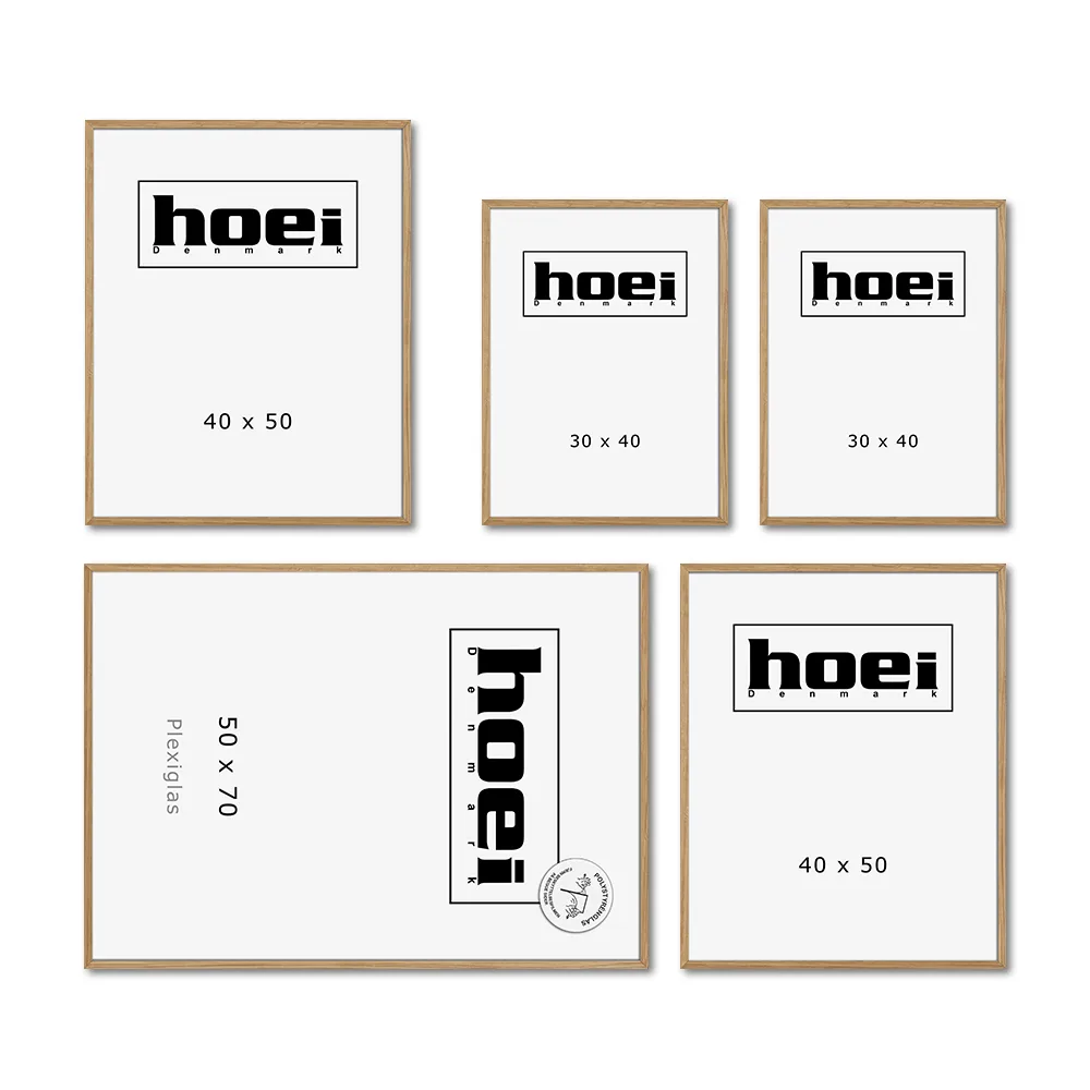 Billedvæg med 5 massive egetrærammer