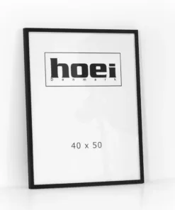 Sort træramme i fyrretræ Hoei 111 40x50 med almindelig glas.
