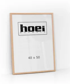 Flot 40x50 billederamme i egetræ til indretning af hjemmet