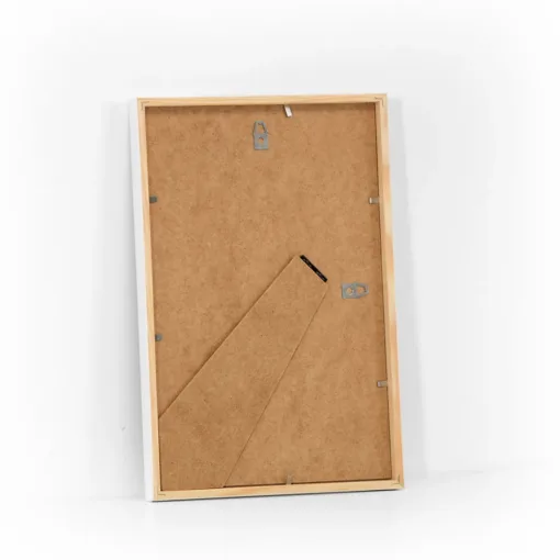 Billedramme i 20x30 cm, hvidmalet fyrretræ med almindelig glas og bagstøtte