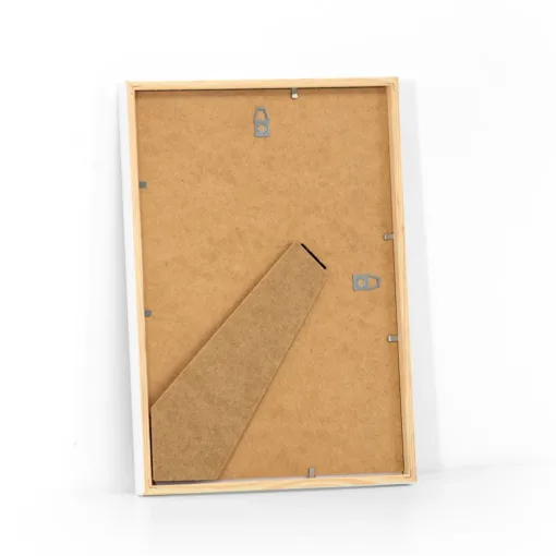 Hvid billederamme i 21x29,7 cm A4, med almindelig glas og bagstøtte