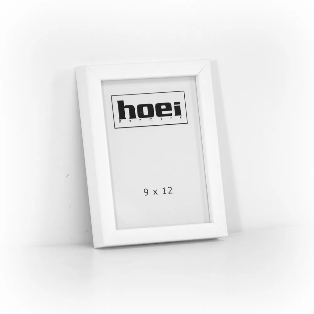 Fotoramme i 9x12 cm, hvidmalet med almindelig glas og bagstøtte
