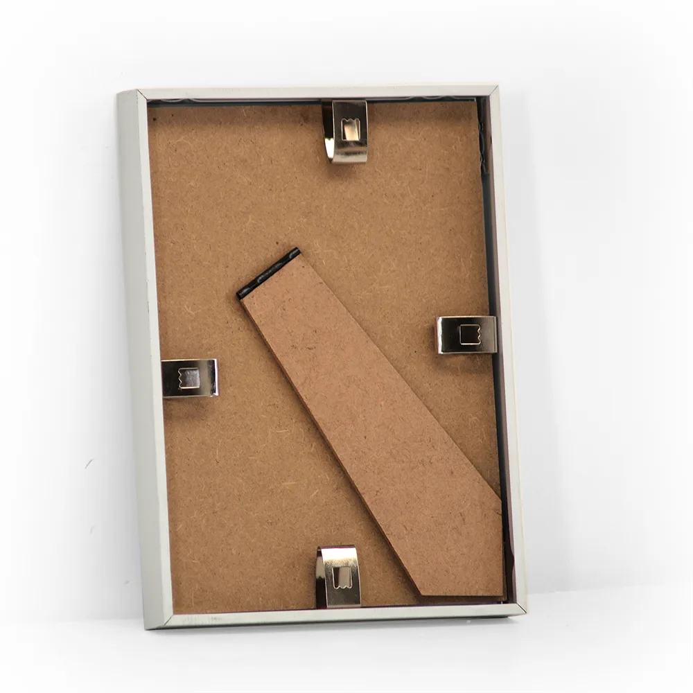 Mat sølvramme i aluminium 13x18 cm Mat sølvramme i aluminium 13x18 cm