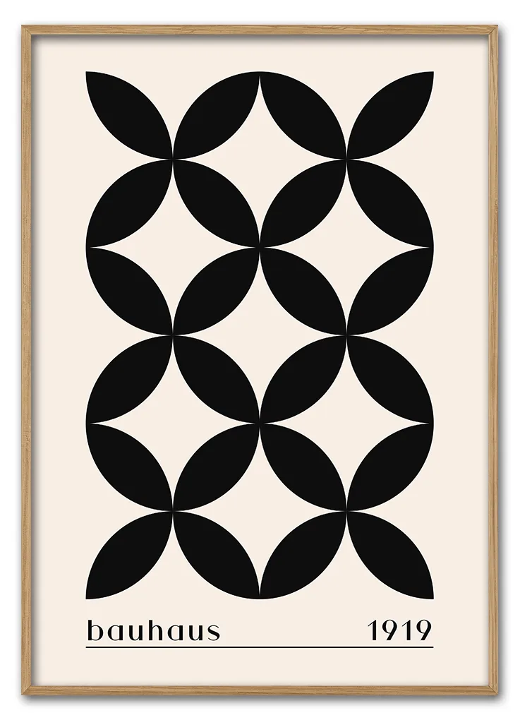 Bauhaus Cross Pattern – Classic Black Massiv Eg