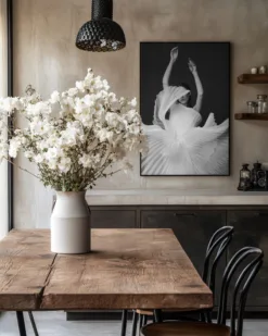 Alternative view of Amadeus