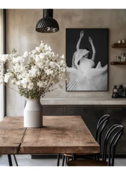 Alternative view of Amadeus