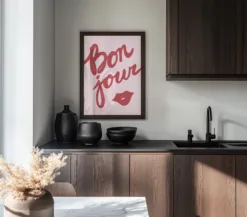 Alternative view of Bonjour Kiss