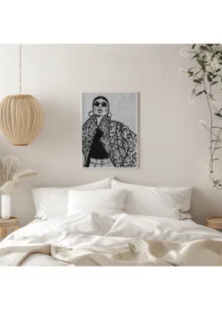 Alternative view of Chic Confidence