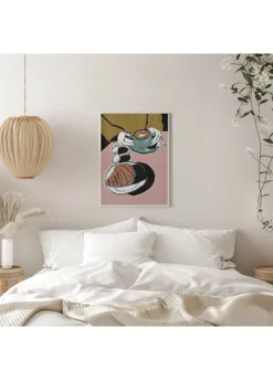 Alternative view of Croissant et cafe au lait