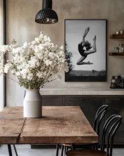 Alternative view of Dance