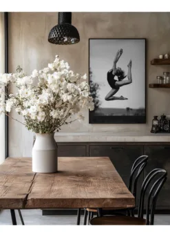 Alternative view of Dance