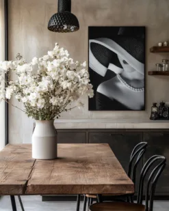 Alternative view of Elegance in Shadow