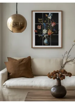 Alternative view of Flowers In a Wan Li Vase