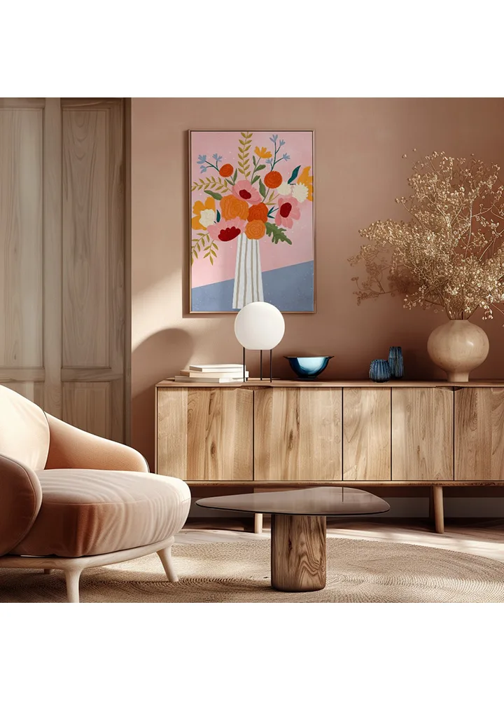 Line Vase with Flowers_Int1