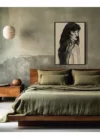 Long Hair Lady_Int1