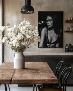 Alternative view of SENSUAL BEAUTY [Romi]