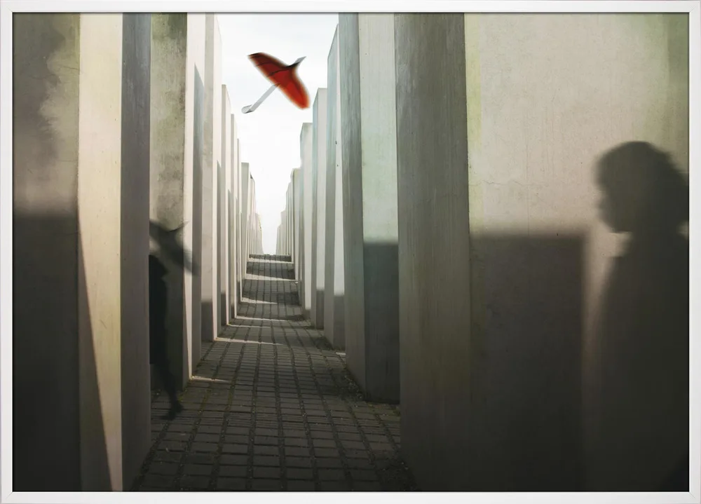 Shadows of the past I_Hvid