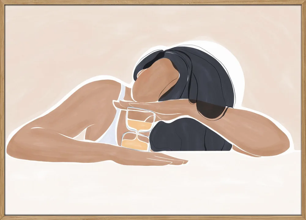 Woman With a Magic Hourglass_Massiv-eg