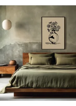 Alternative view of Woman in vase