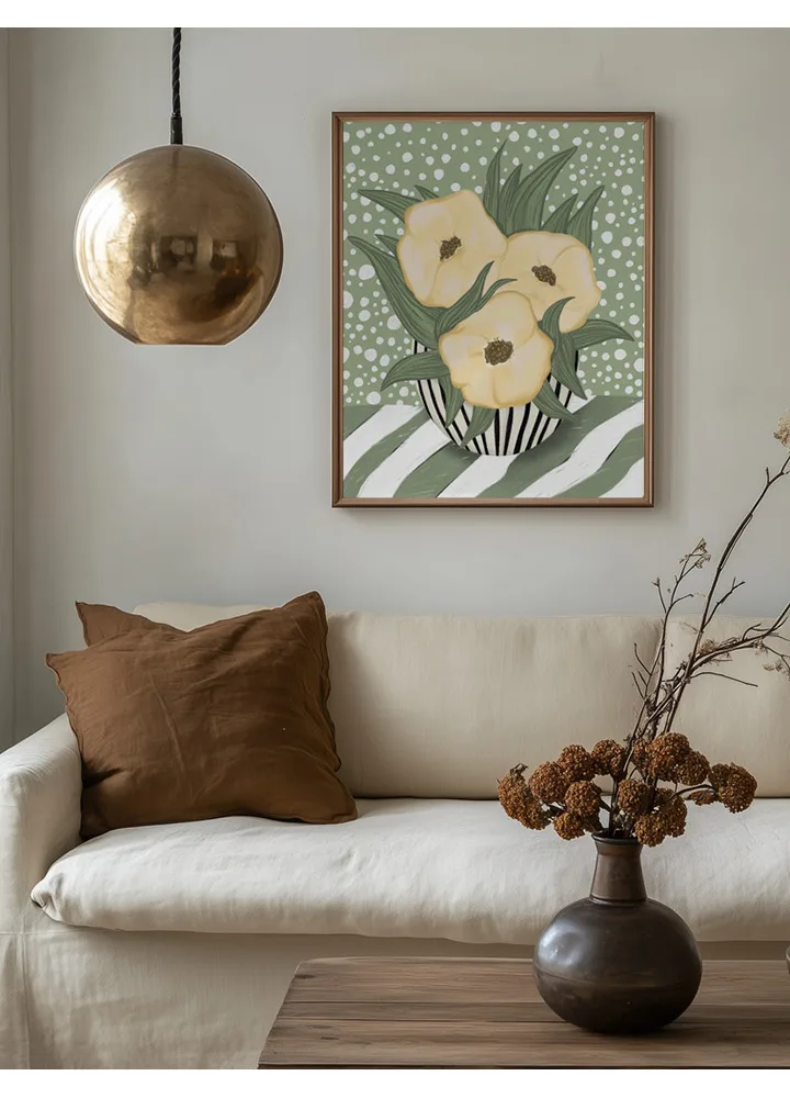 Yellow poppies in vase_Int1